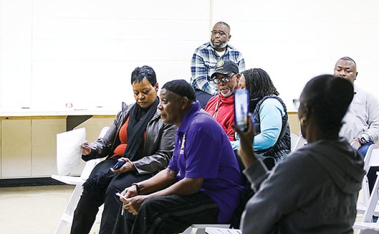 SARAH CAVACINI/Palatka Daily News – Palatka officials and residents discuss ideas for the future of the Jenkins Community Center during a meeting Monday evening.